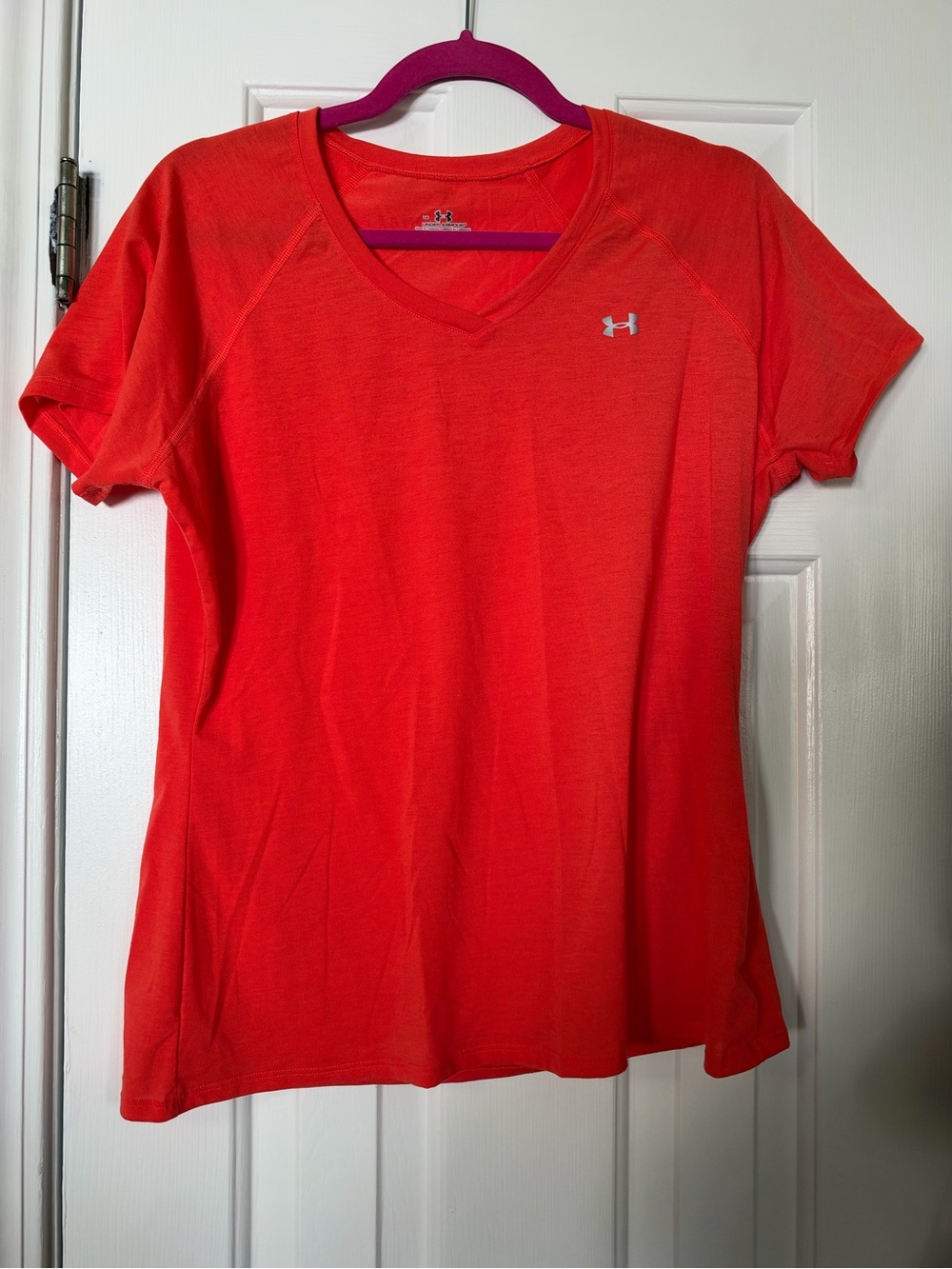 Under Armour Women's Short Sleeve V-Neck Tee